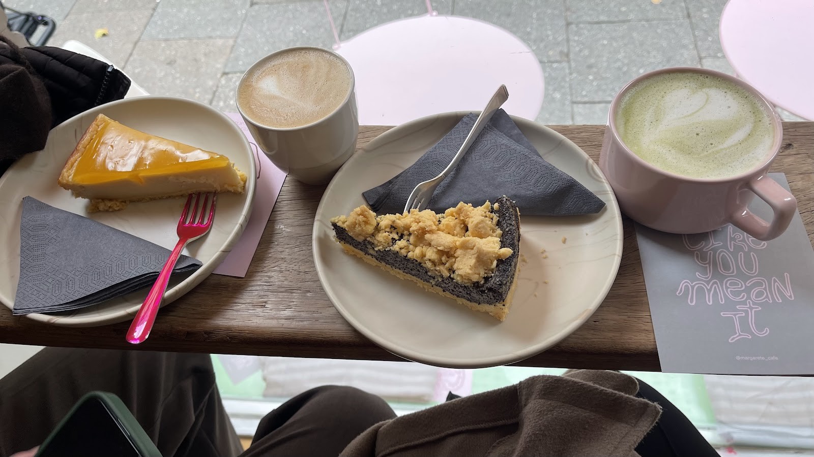 Margarete Café: food & drinks