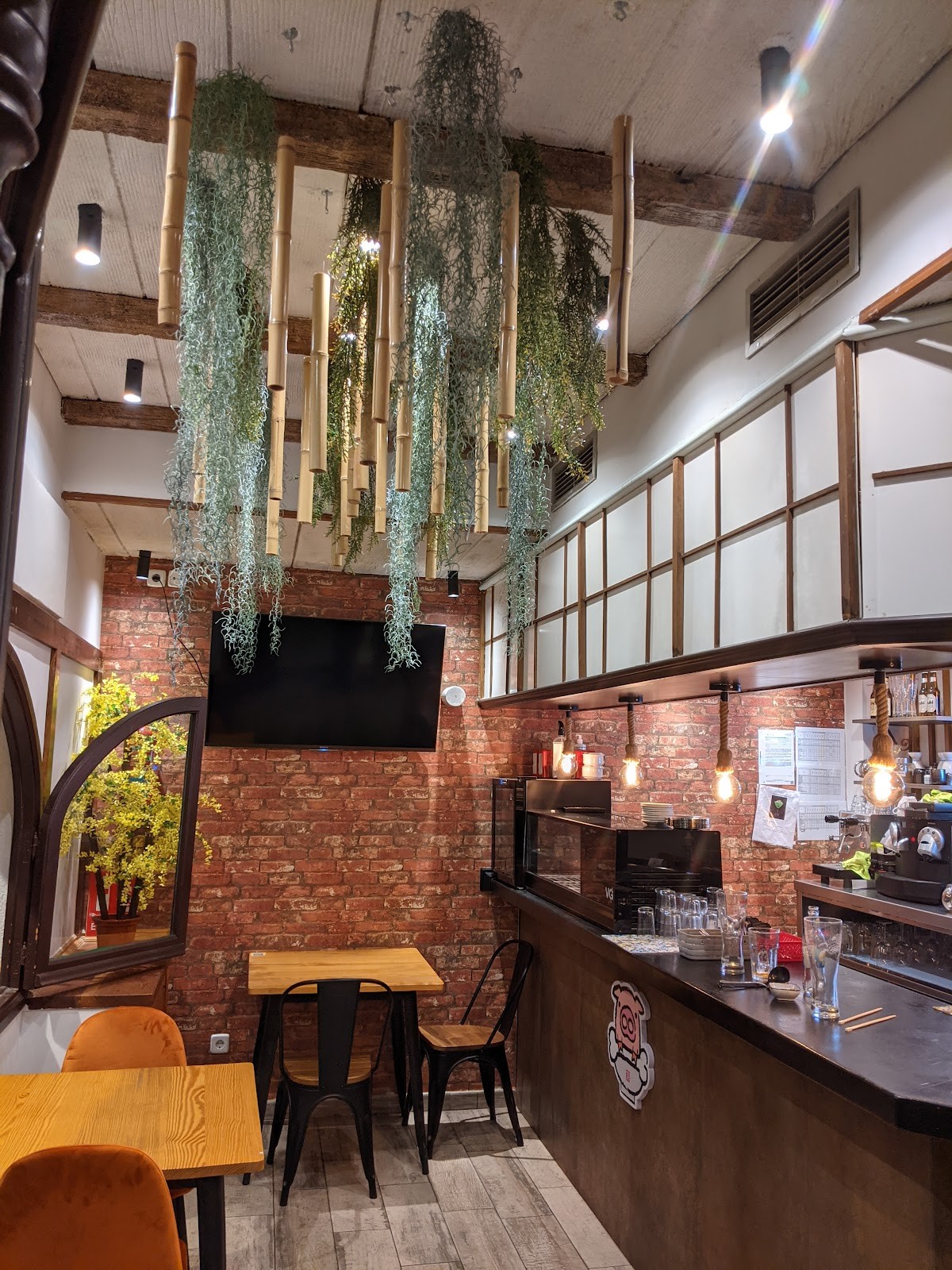Ramen Kagura Barrio del Pilar: the place