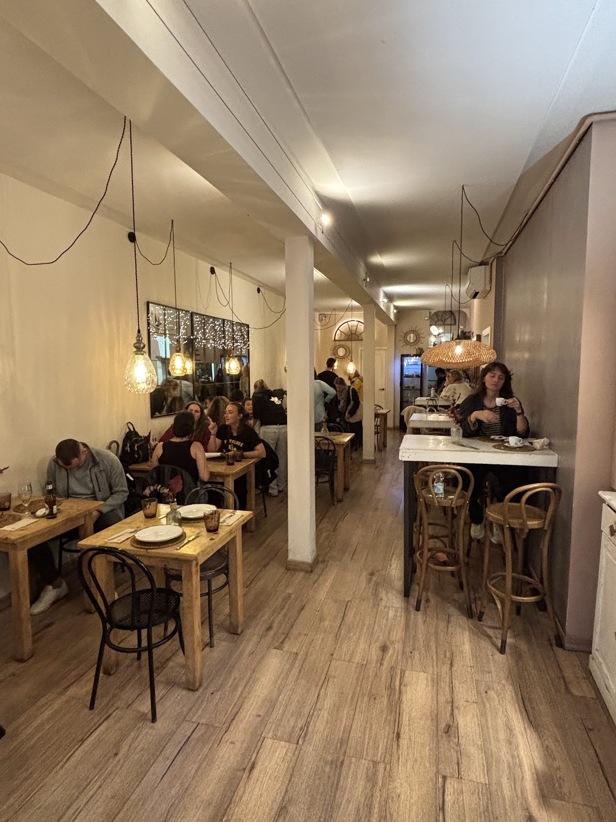 Café Floh: the place