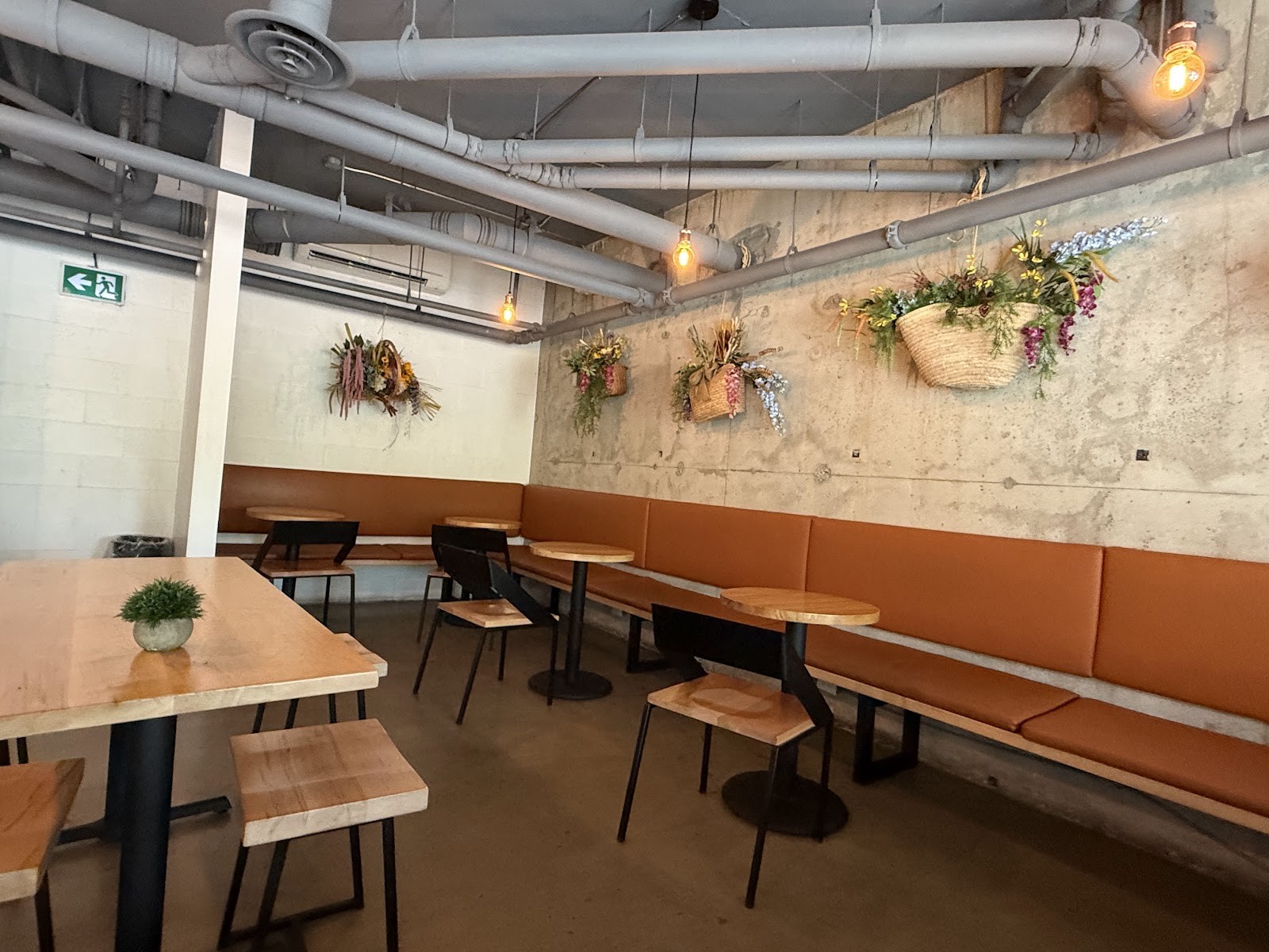 Bom Dia Cafe & Bakery: the place