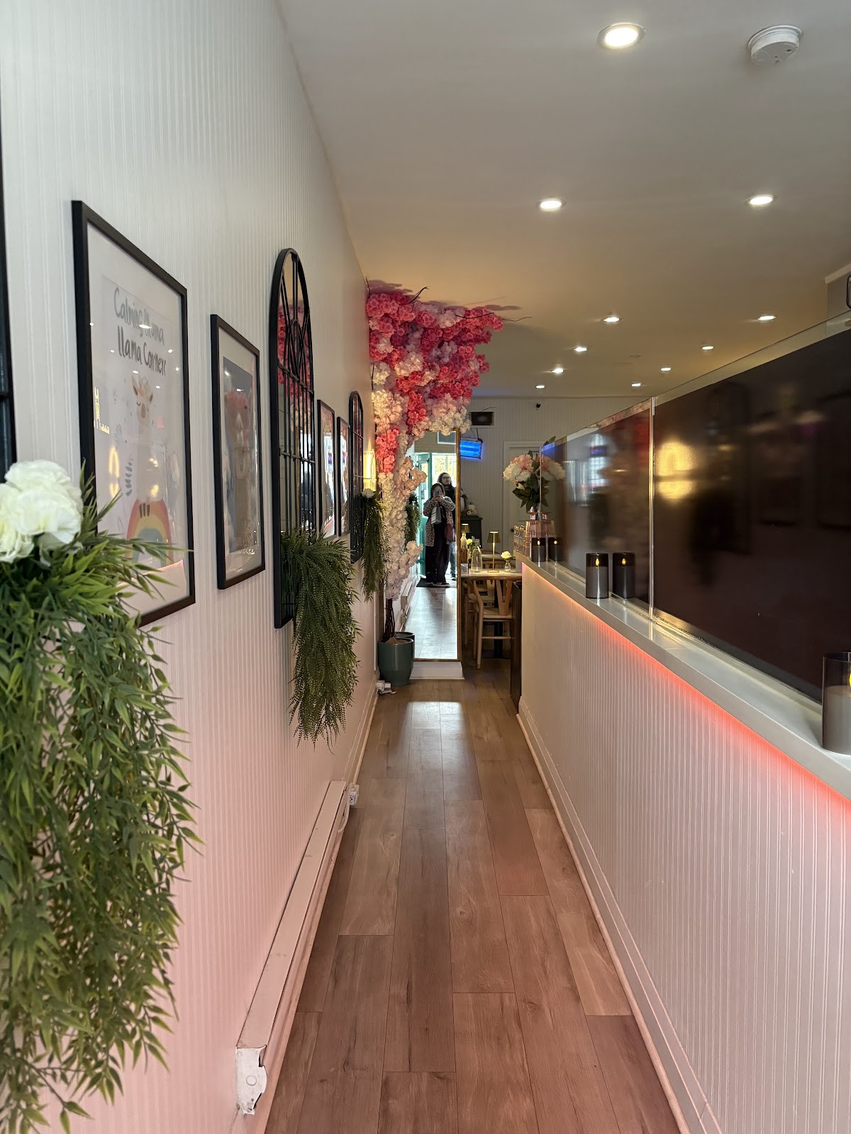Social Llama Cafe: the place