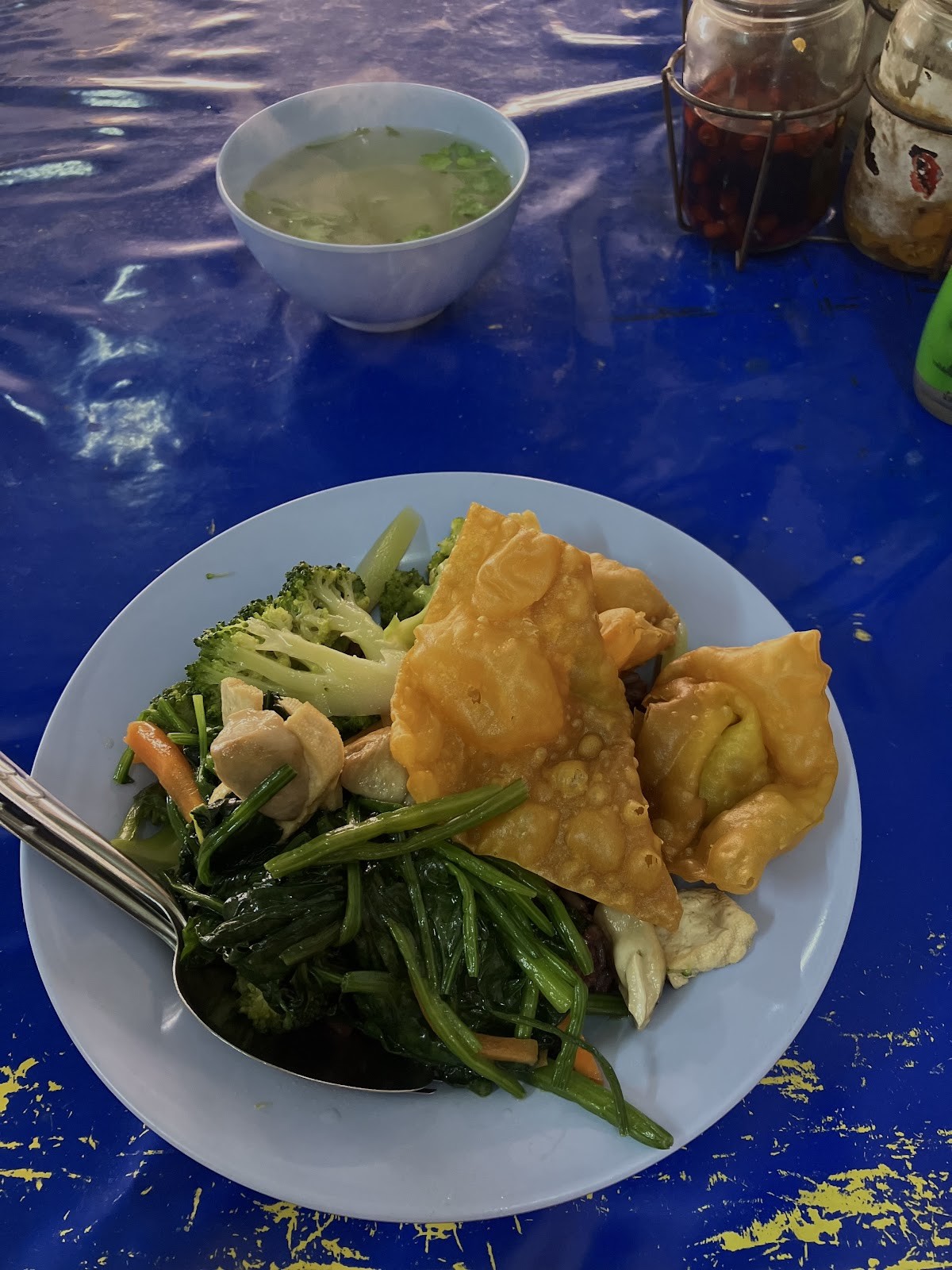 Nich Vegetarian Food: food & drinks