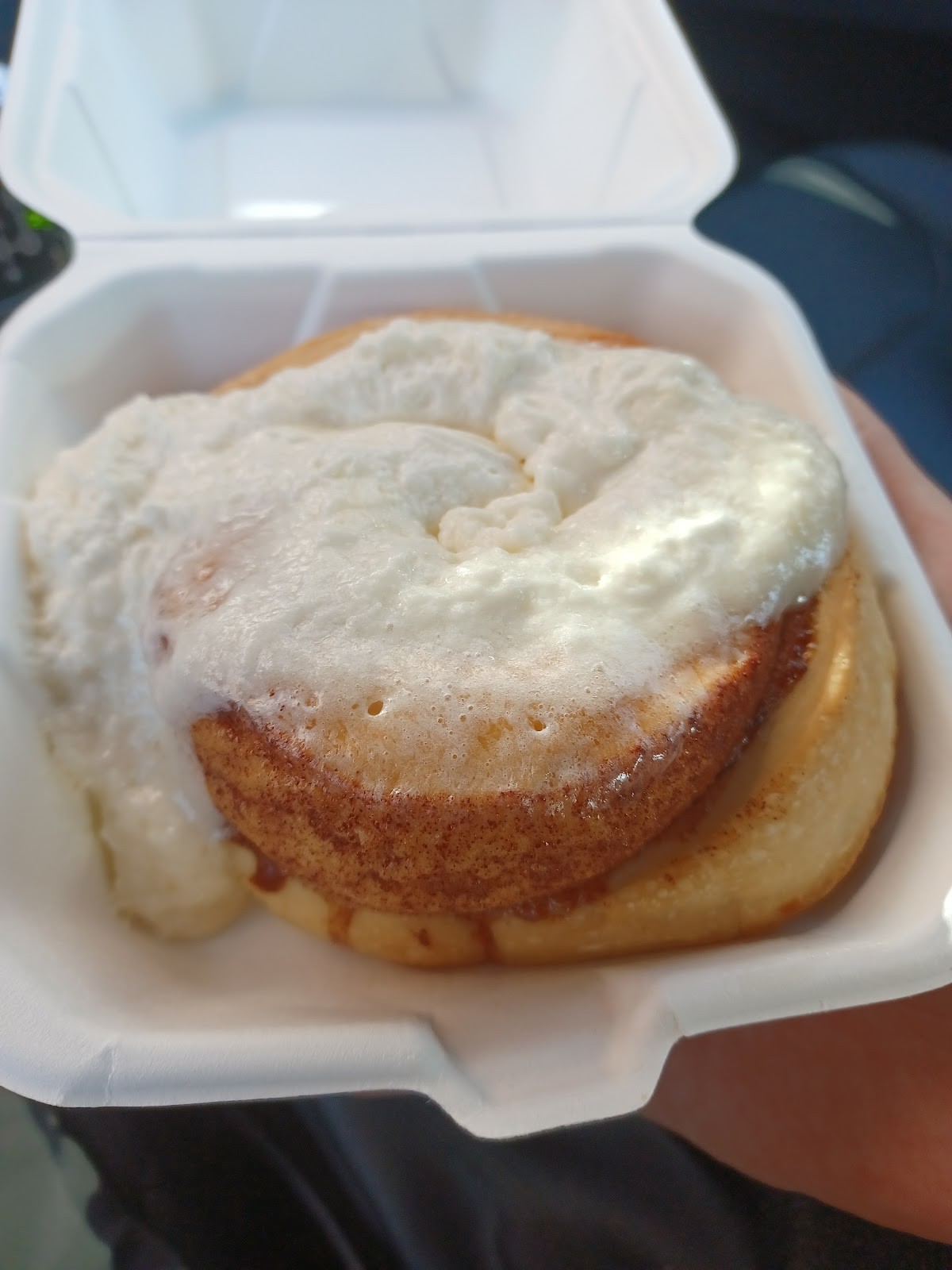 Cinnaholic: food & drinks