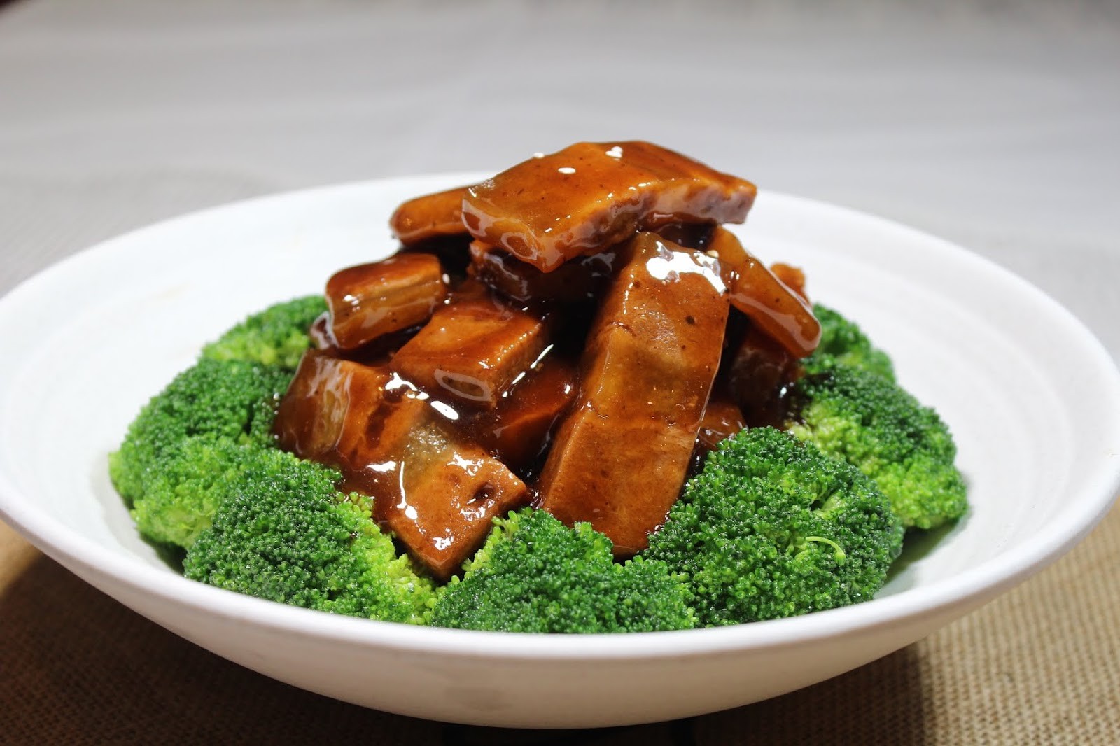 Lucky Vegetarian: food & drinks