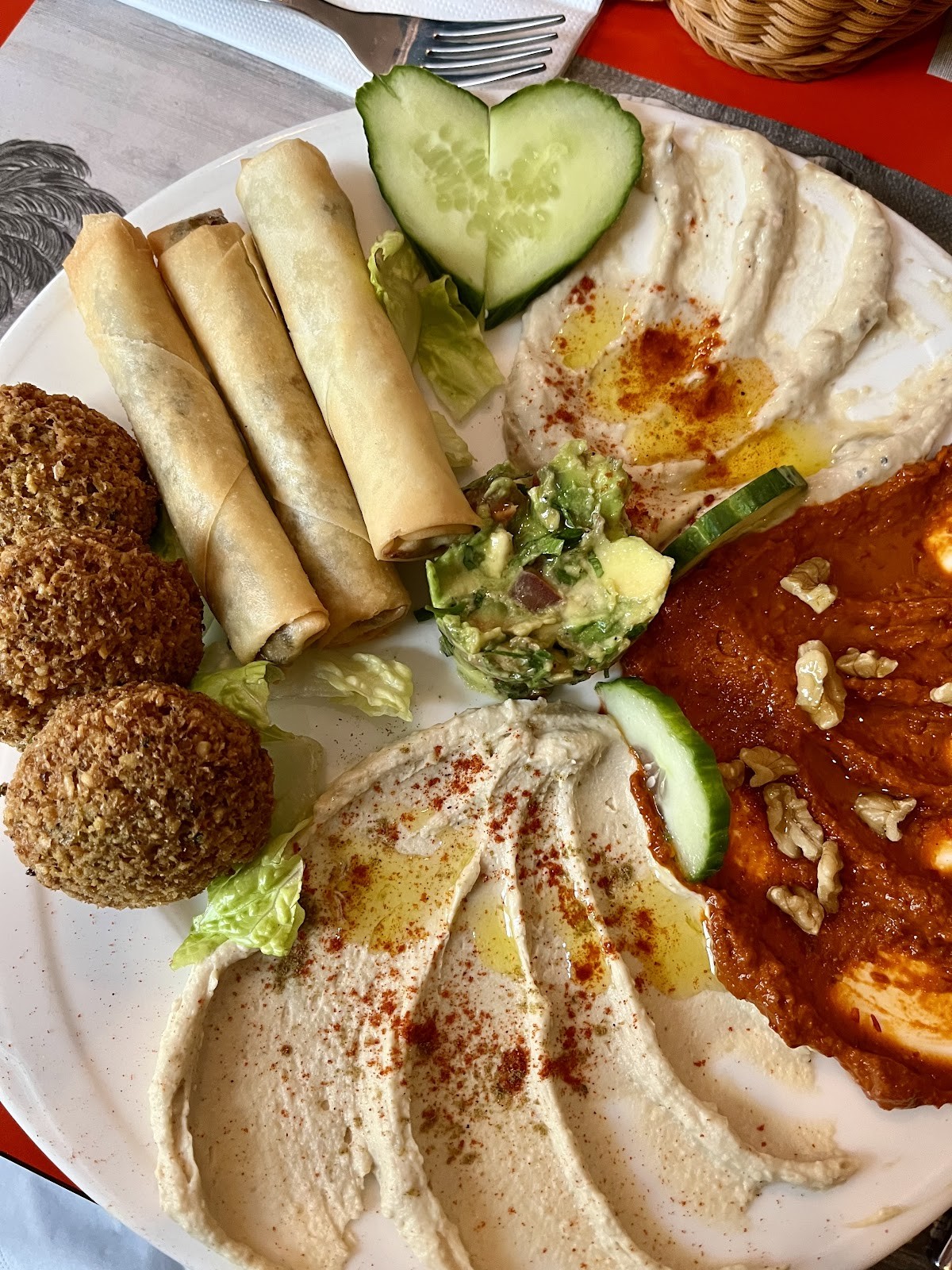 Restaurant DAMAS Josefstrasse: food & drinks