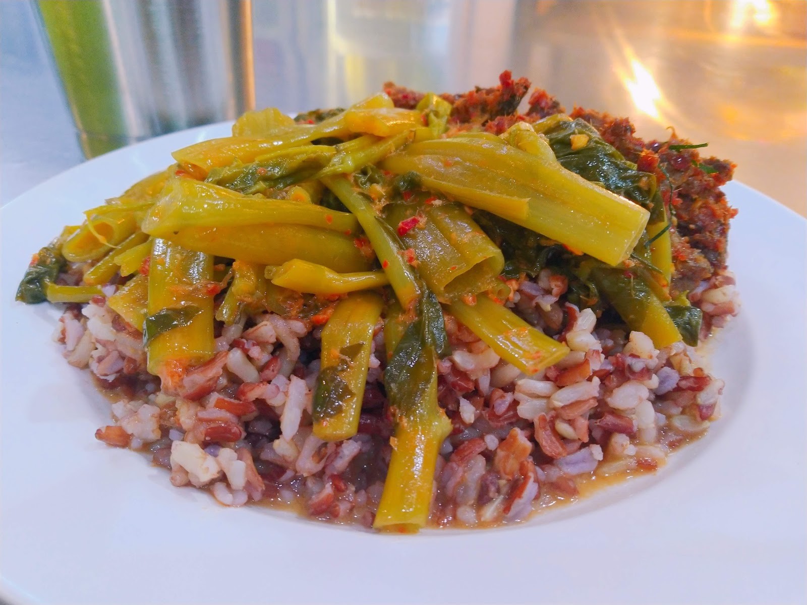 Khun Aeo Vegetarian Restaurant: food & drinks