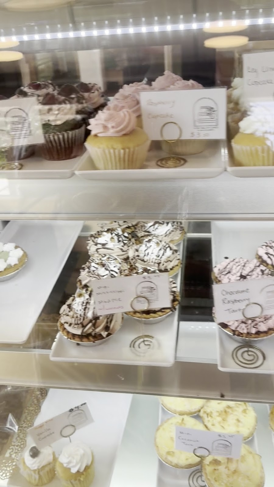 Rose Valley Cakes: food & drinks