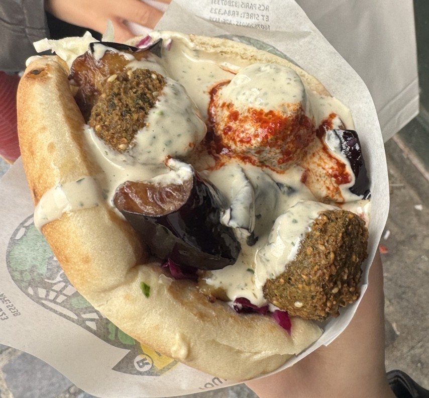 L'As du Fallafel: food & drinks