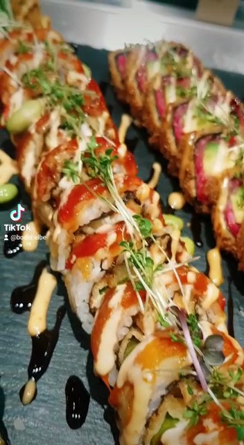 CHAYA Hamburg Elbe - Asian kitchen: food & drinks