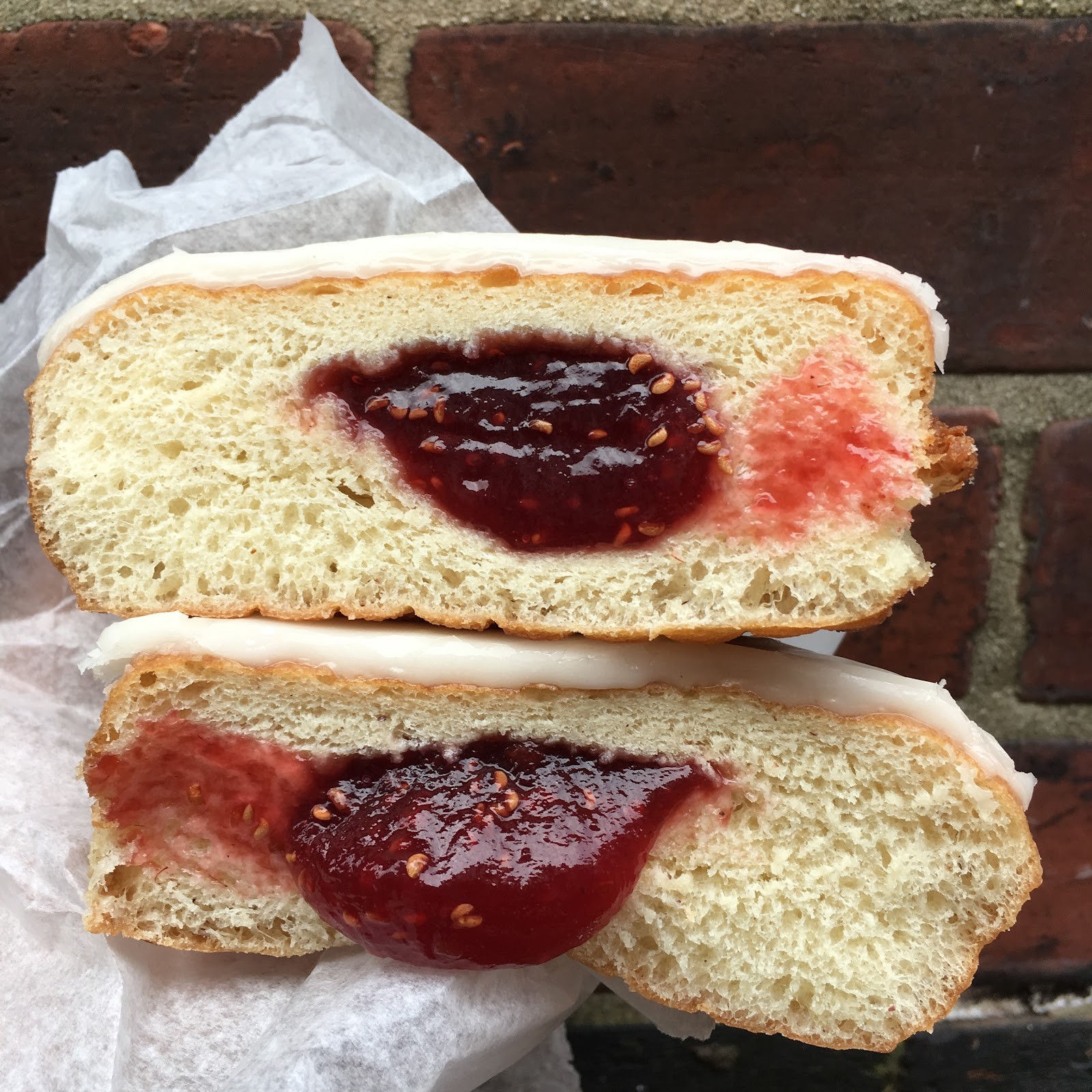 Dottie's Donuts: food & drinks