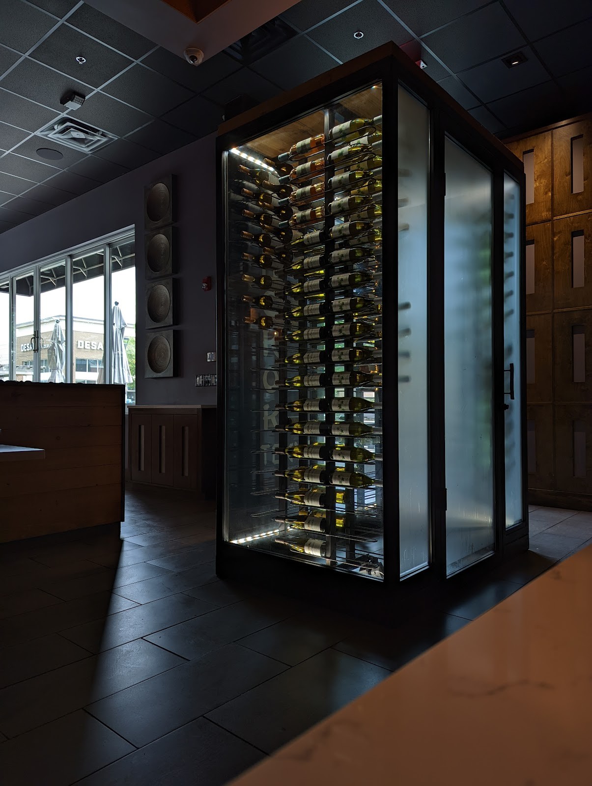 The Eastern Peak - Bellevue: the place