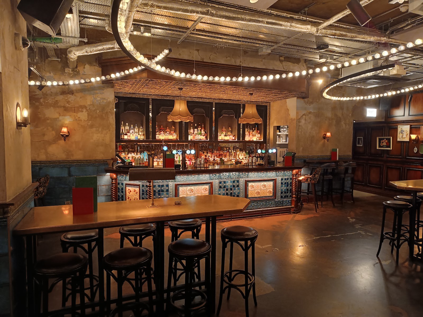 Flight Club Leeds: the place