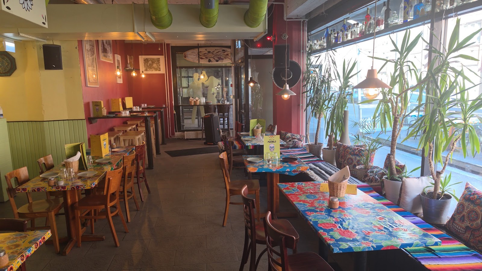 Restaurant Pueblo Bar y Taqueria: the place
