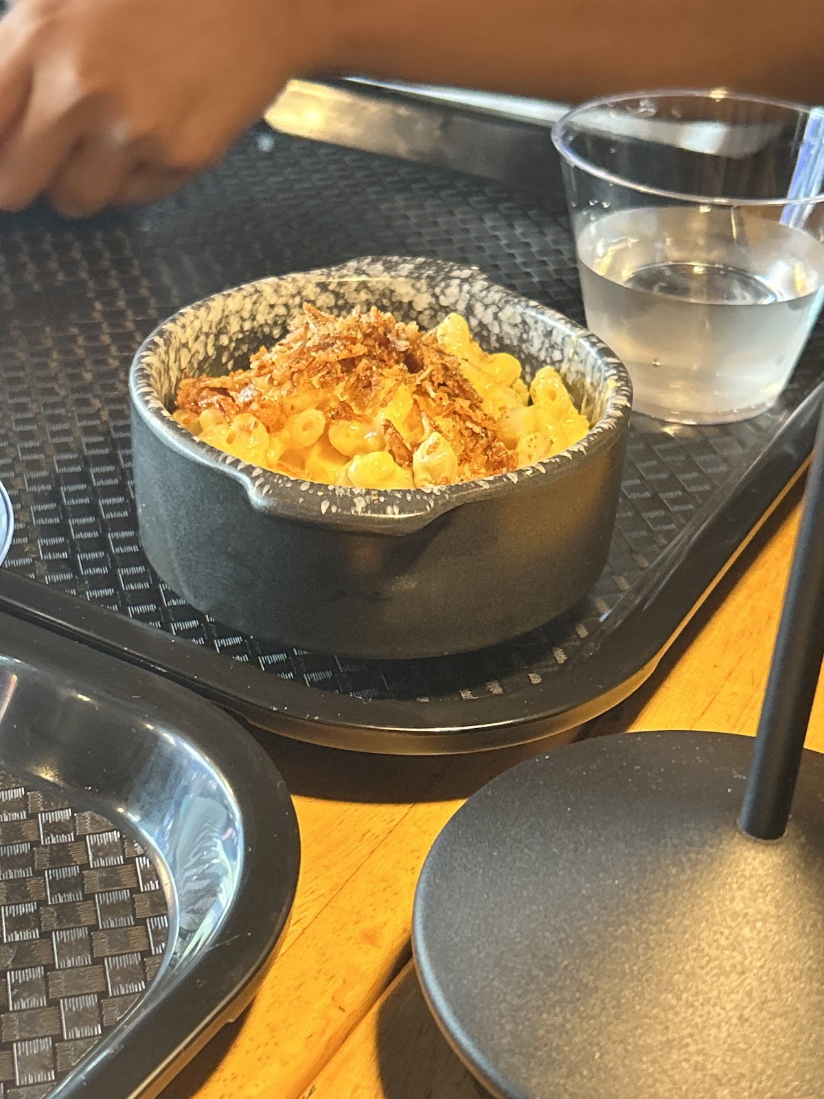 Redwhite Boneless Ramen: food & drinks