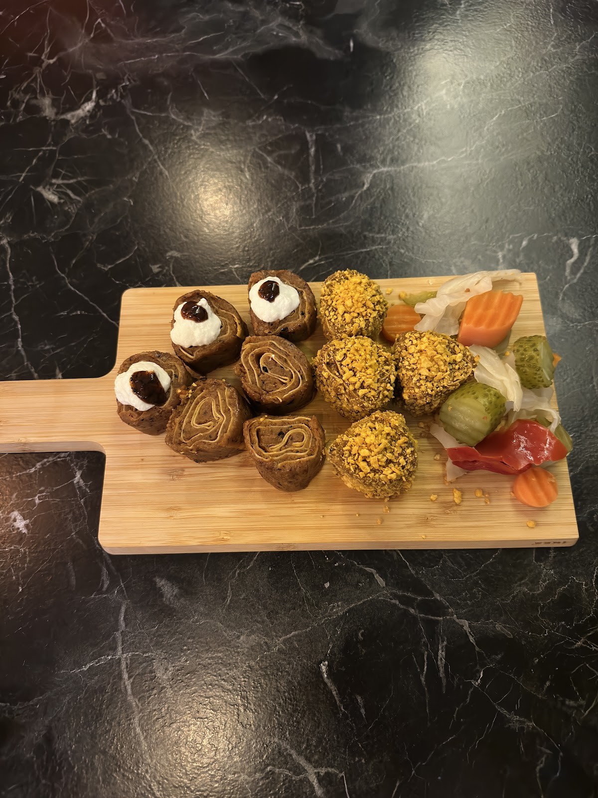 Adiyaman Cigkofte Gent: food & drinks