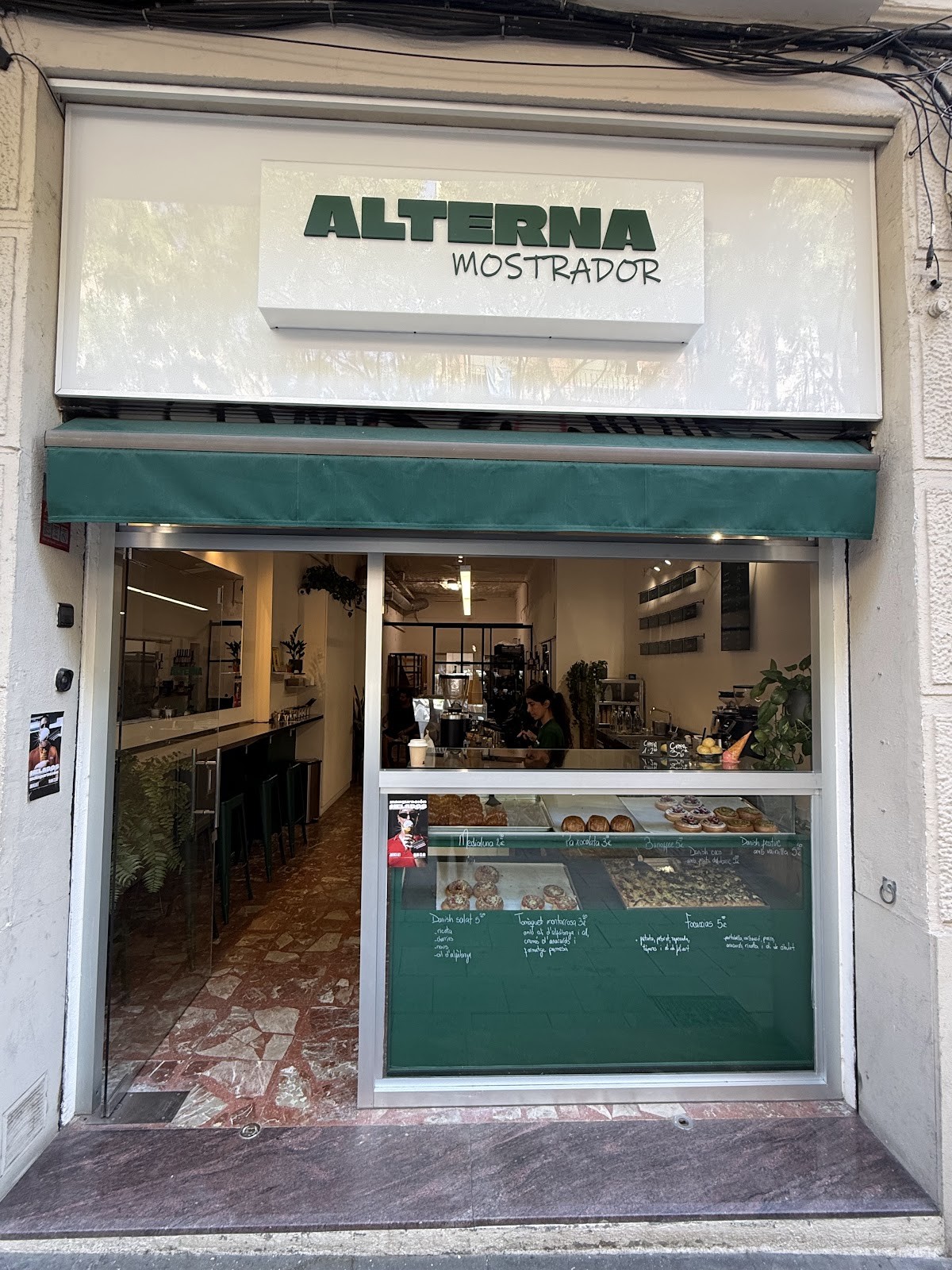 ALTERNA Mostrador Gelat: the place