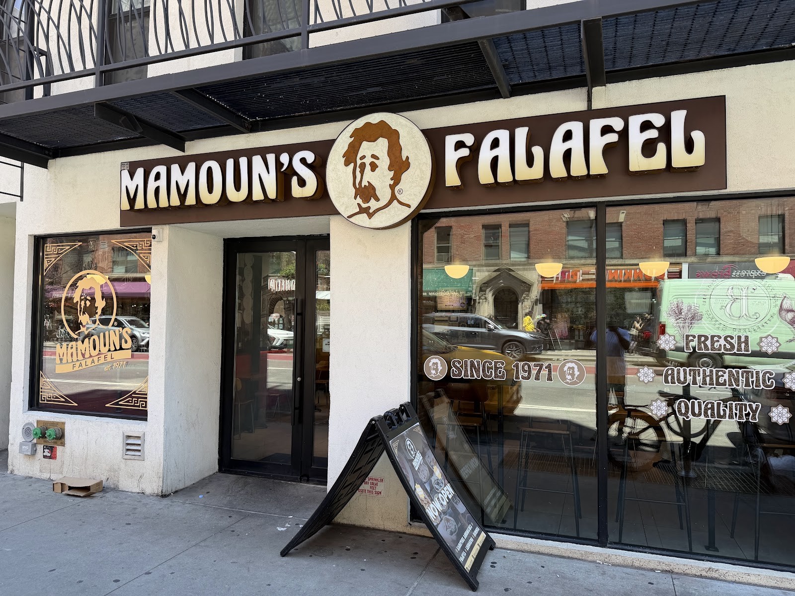 Mamoun's Falafel: the place