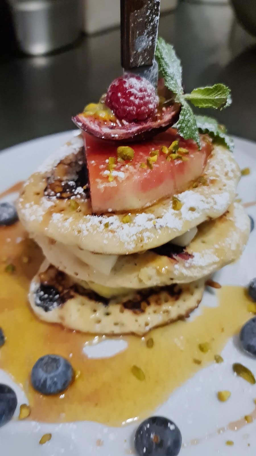Lily Hamburg: food & drinks