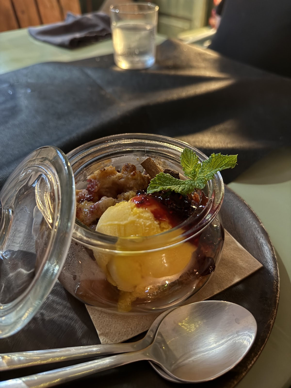 A LOBA'MA: food & drinks