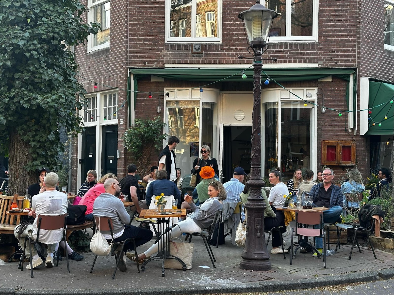 Café Conrad: the place