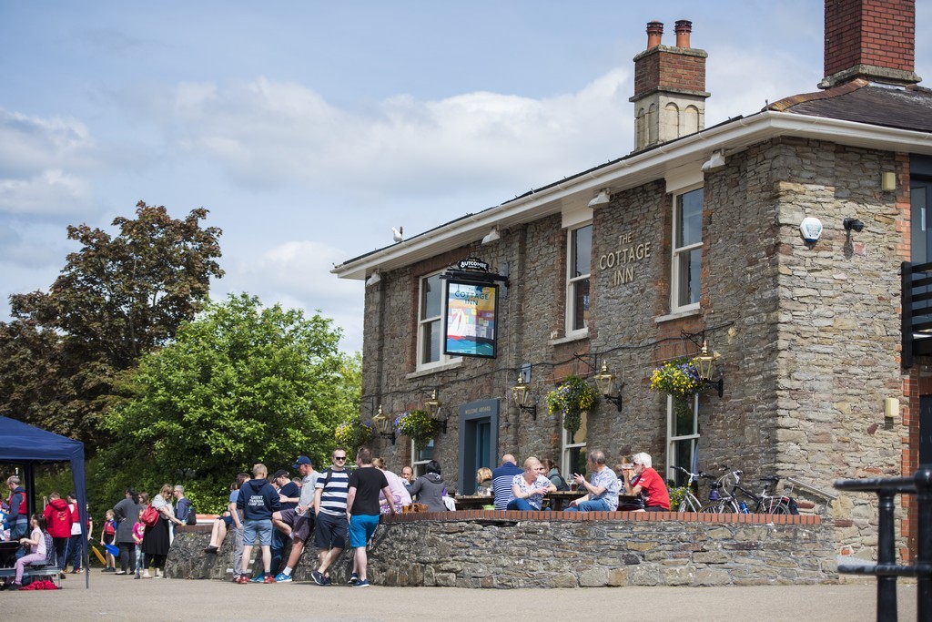 The Cottage Inn, Bristol: the place