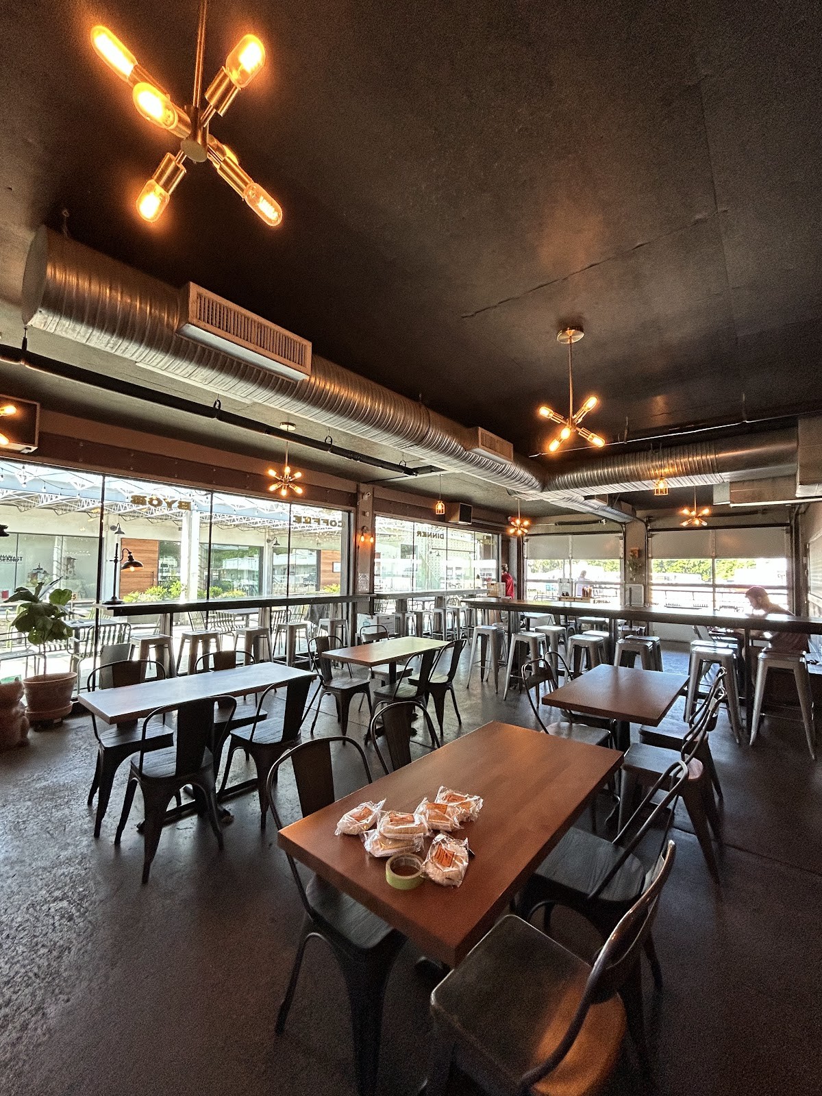 Sa-Tén @ Canopy: the place