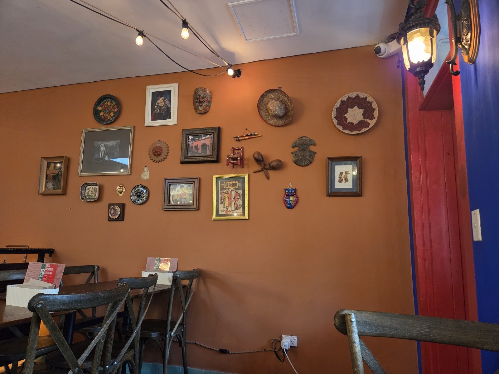Chico's Mexican Bar Grill: the place