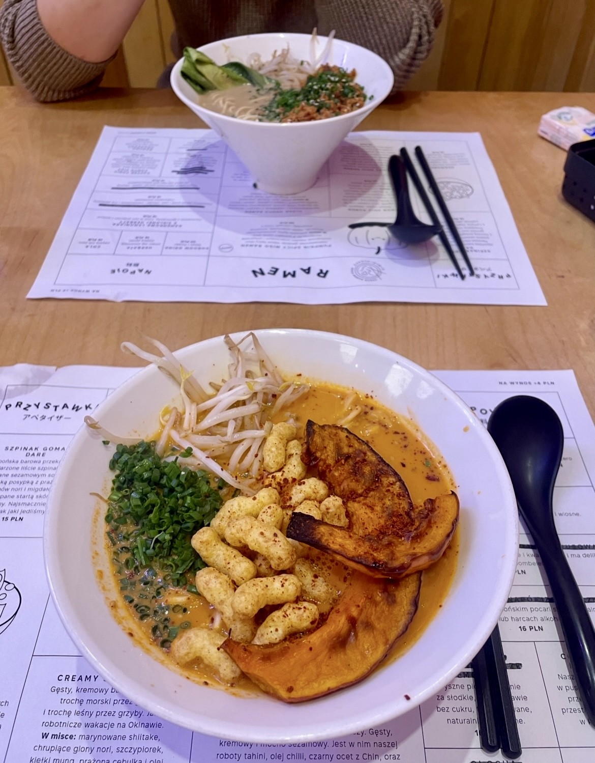 Vegan Ramen Shop: food & drinks