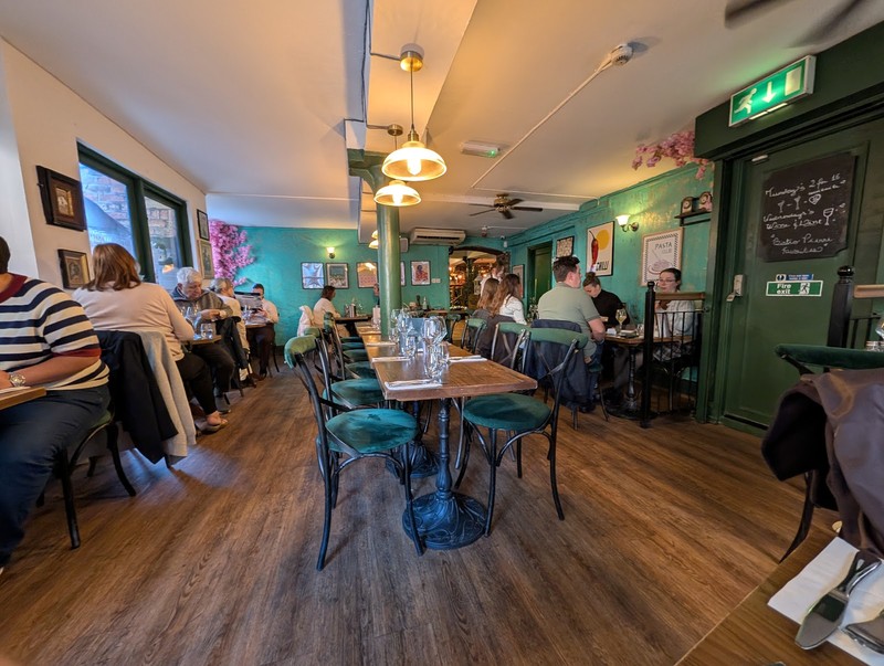 Pierre Kitchen & Bar | CAVERN QUARTER: photo 4