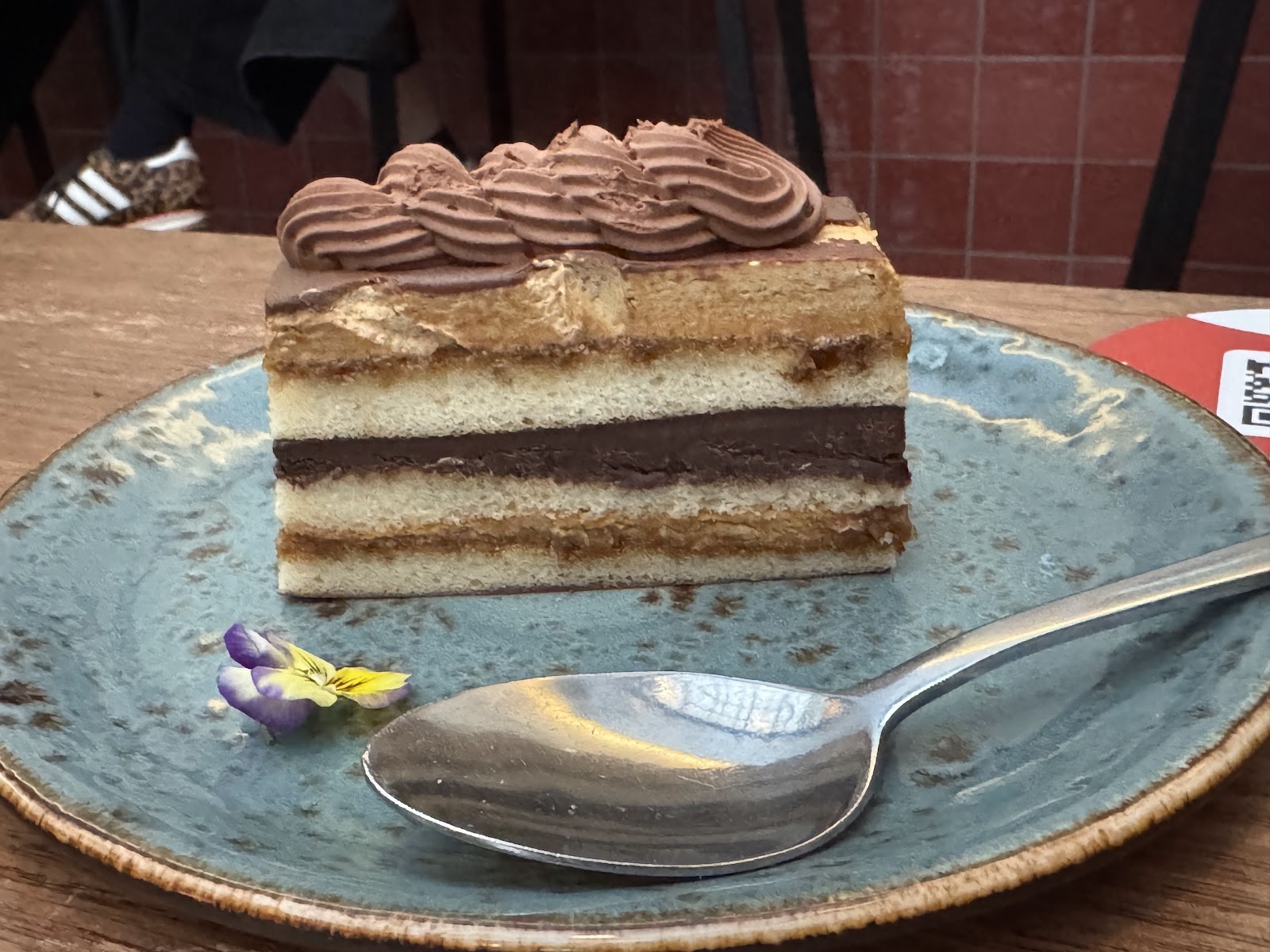 Gingersnap Patisserie: food & drinks