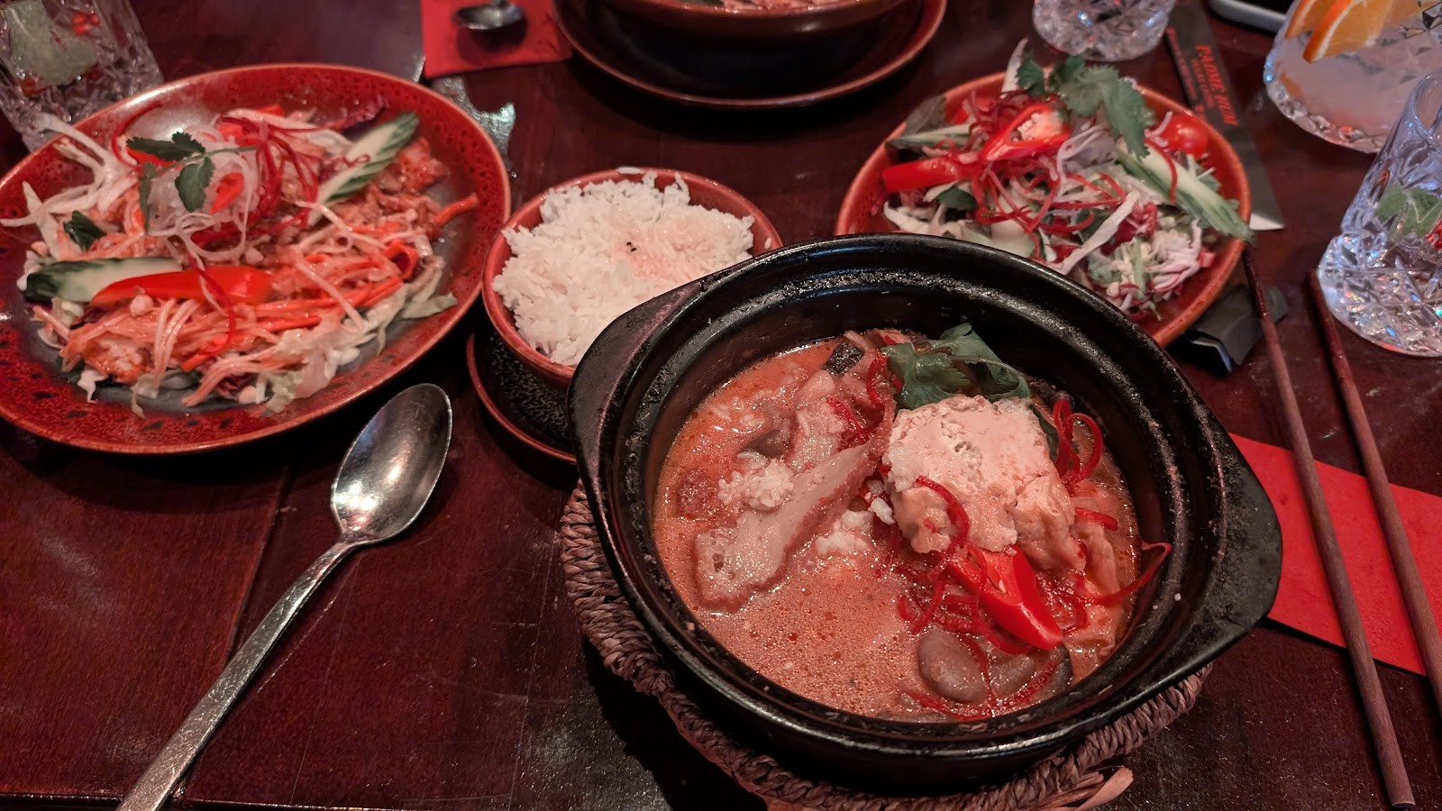 Padme Hum: food & drinks