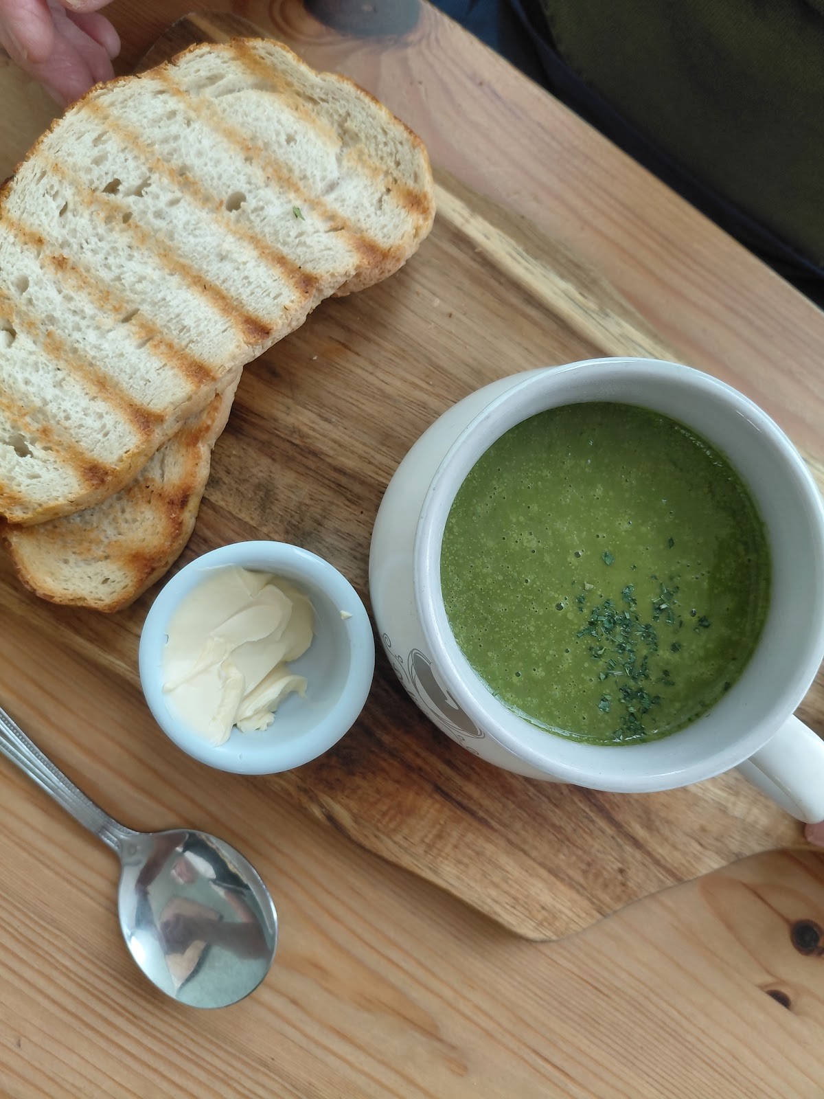Luna's Vegan Corner: food & drinks