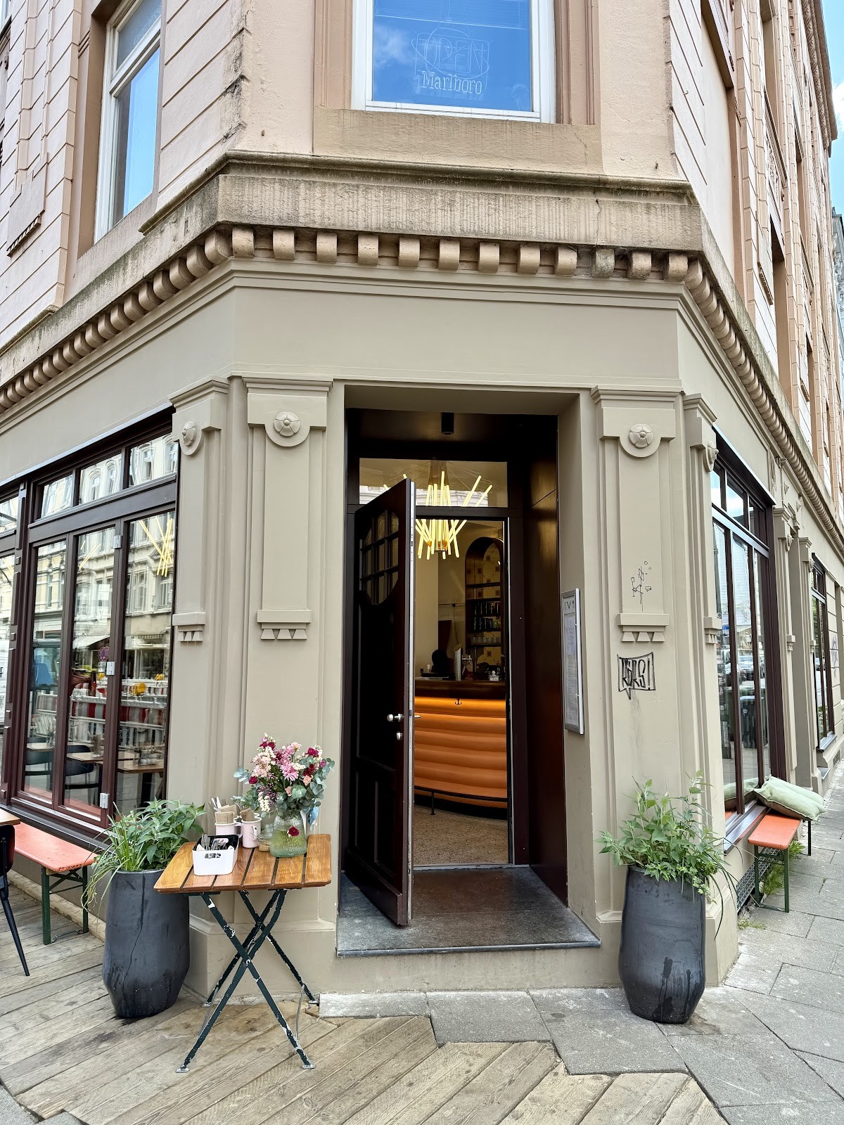 Bistro Ivy – vegetarisch, veganes Frühstück & Mittagessen: the place