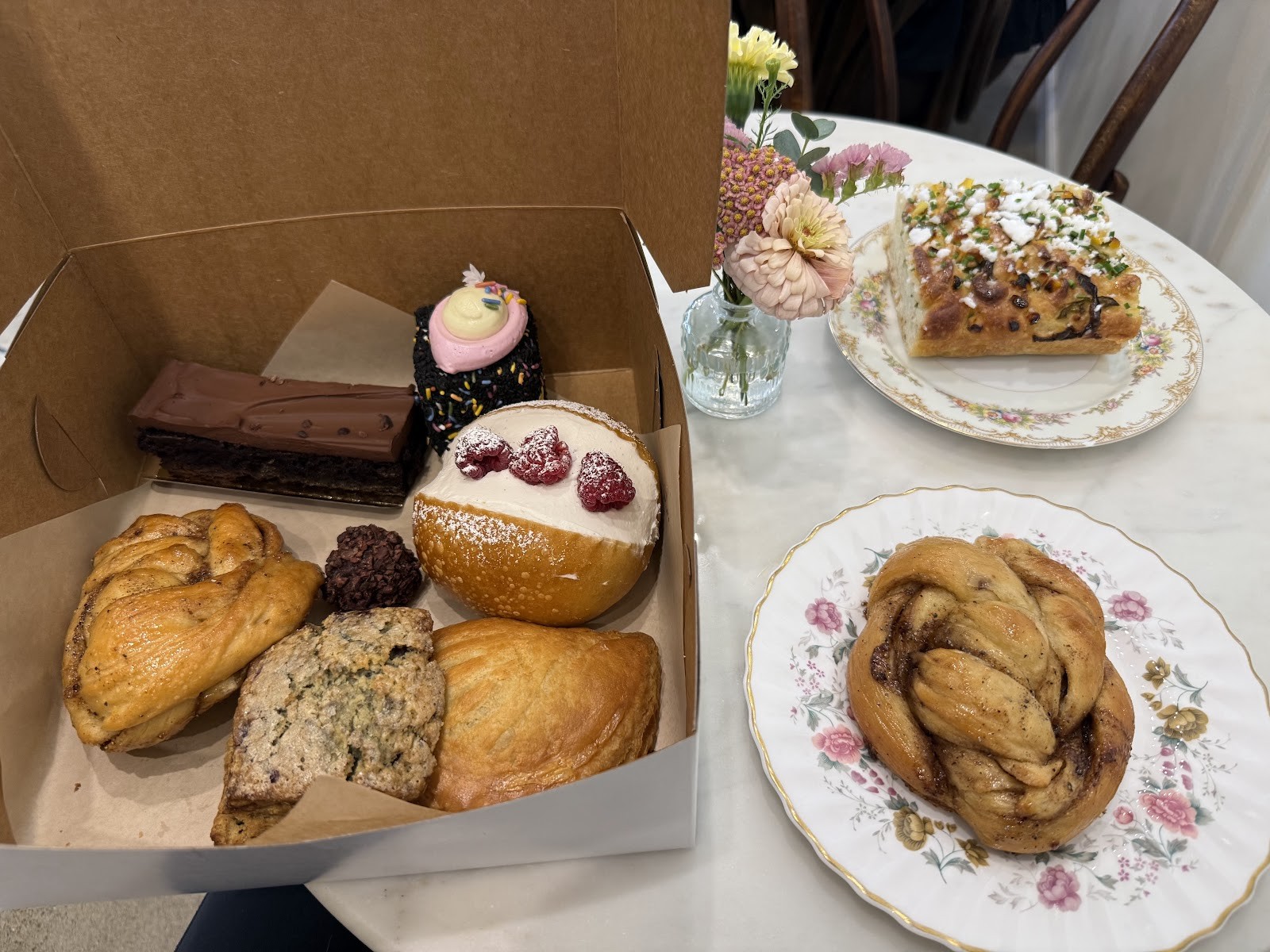 Orange & Blossom Patisserie: food & drinks