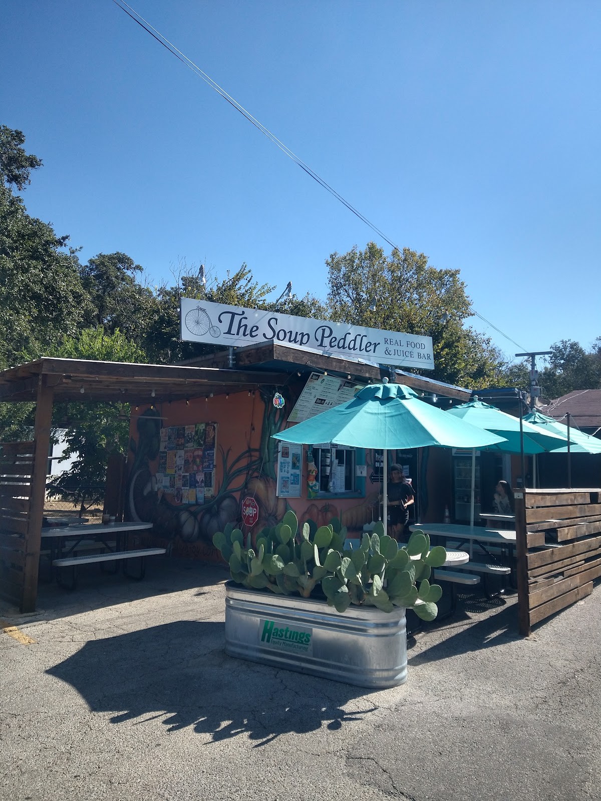 Soup Peddler Real Food & Juice Bar: the place