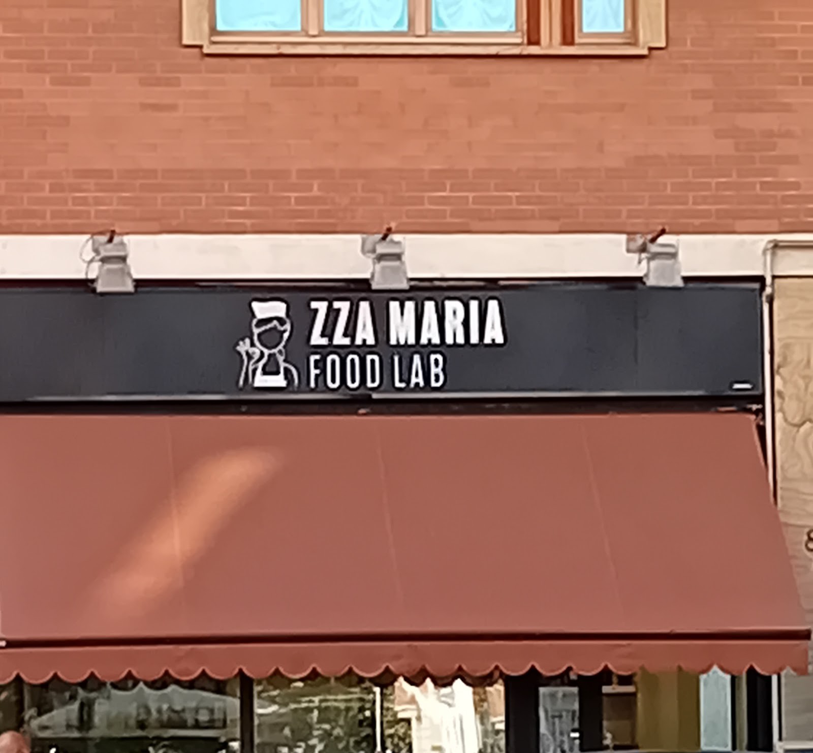 Zza Maria: the place