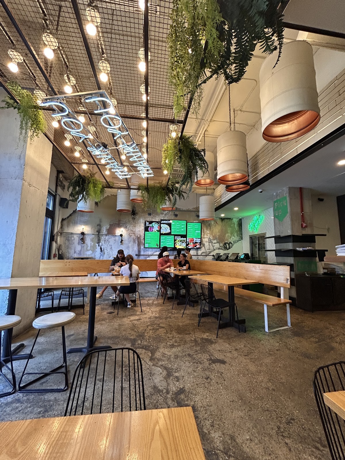 Grazie Grazie - The Wharf: the place