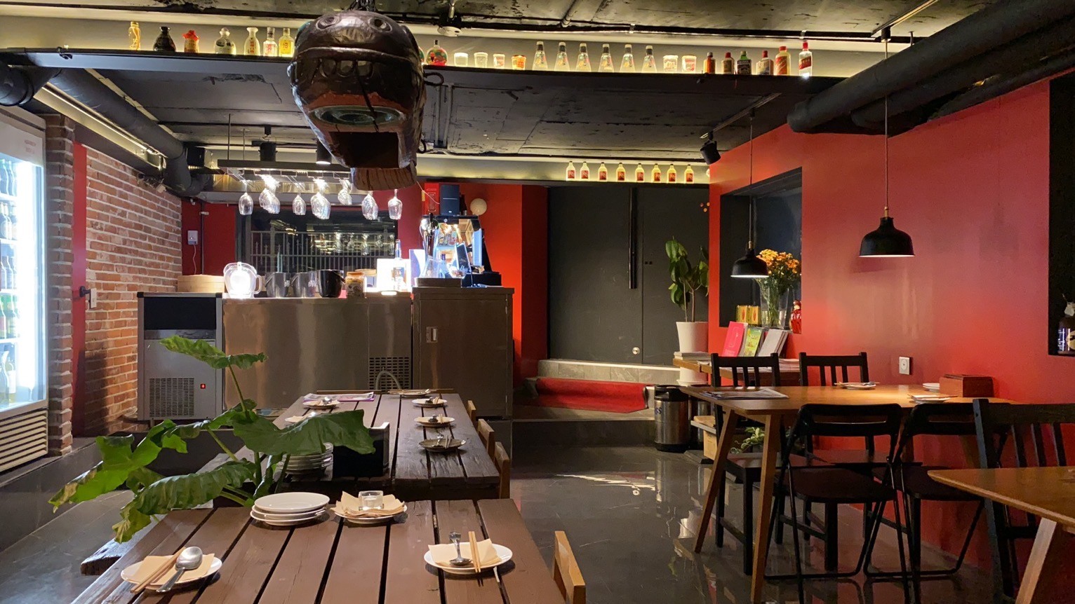North Korean Restaurant ChinChin 북녘식당친친: the place