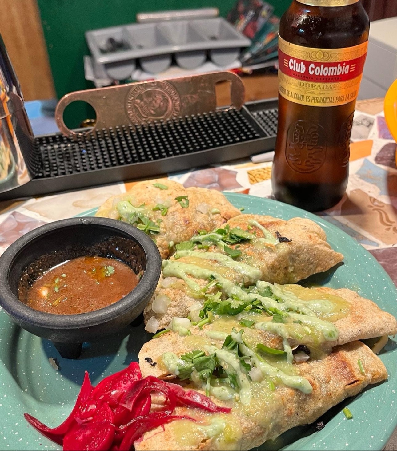 Alebrijes: food & drinks