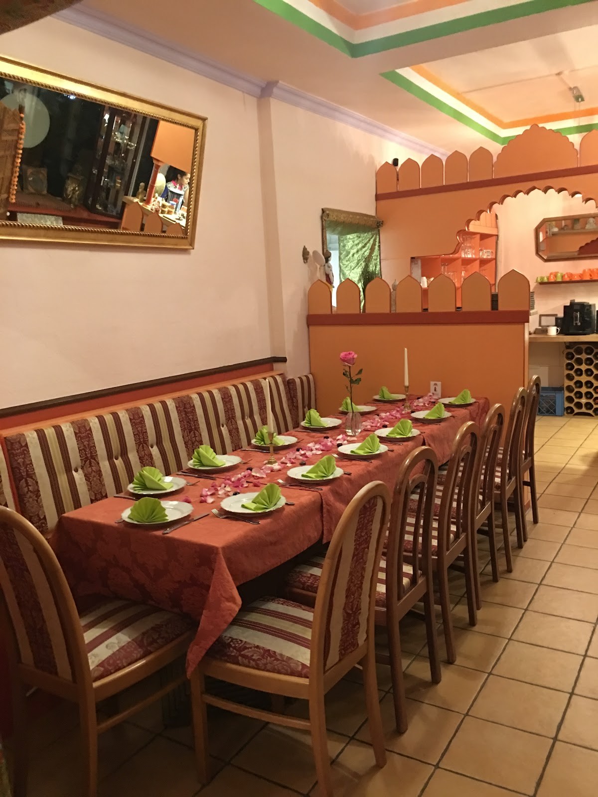 Restaurant Osho Ayu-Leela: the place