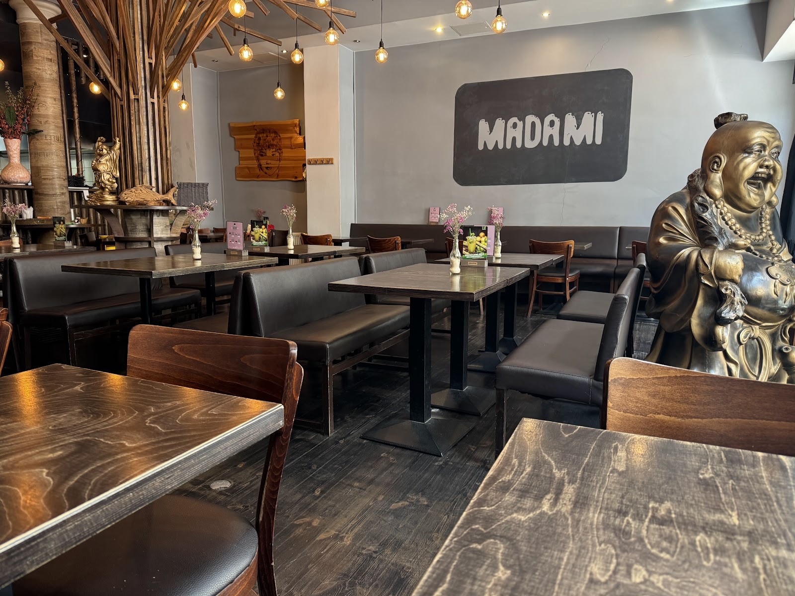 Madami - Mom's Viet Kitchen: the place