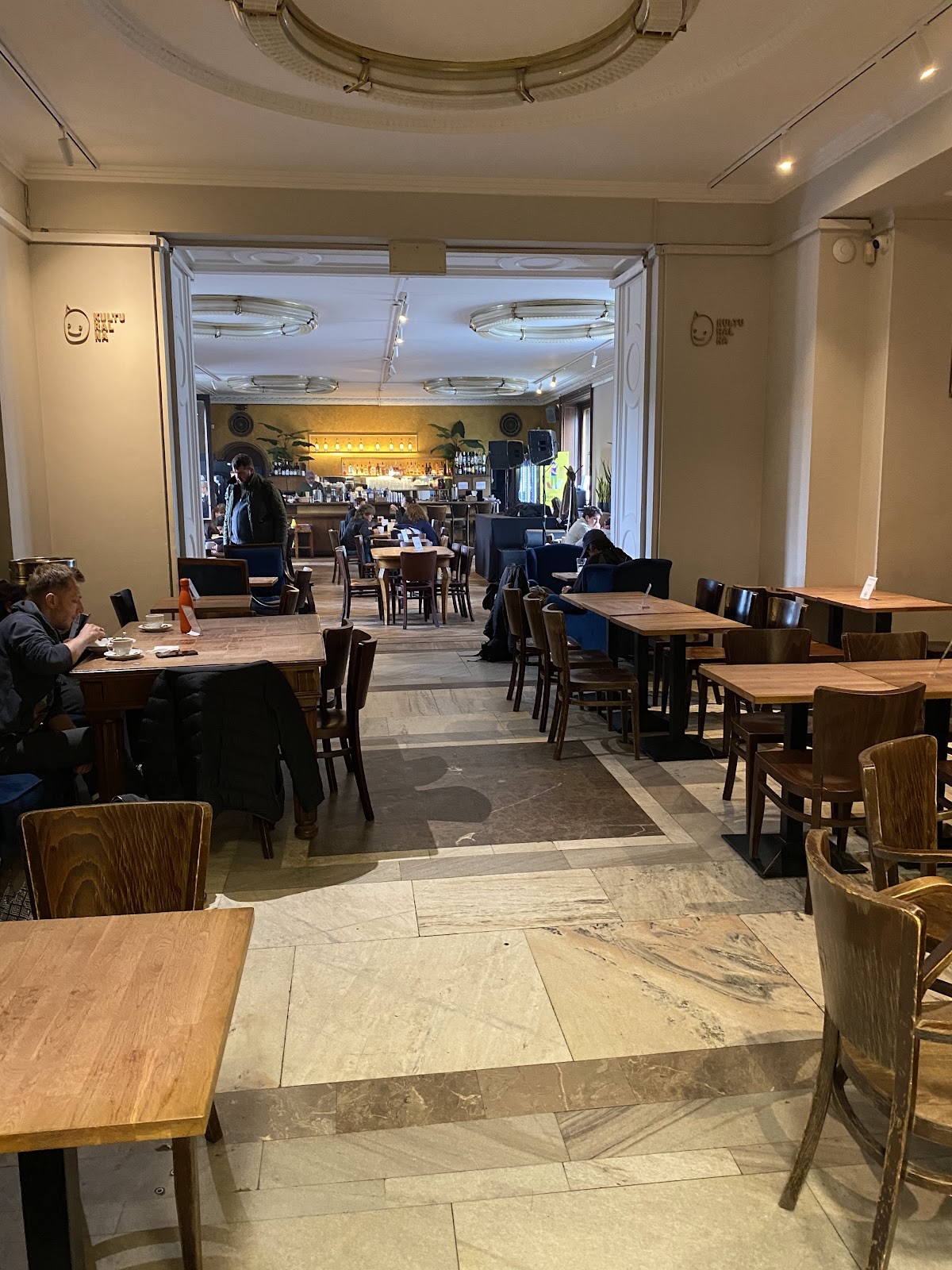Kulturalna: the place