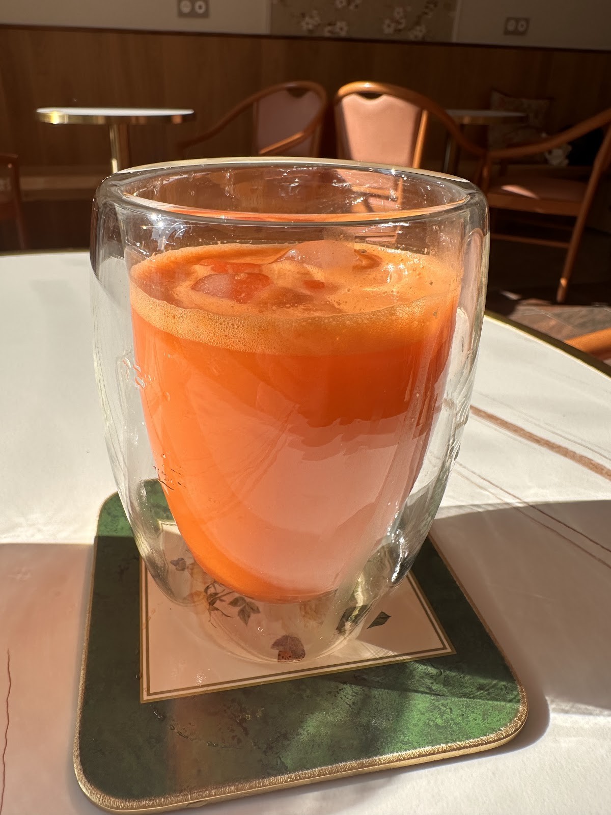 Le Goûter Parisien: food & drinks