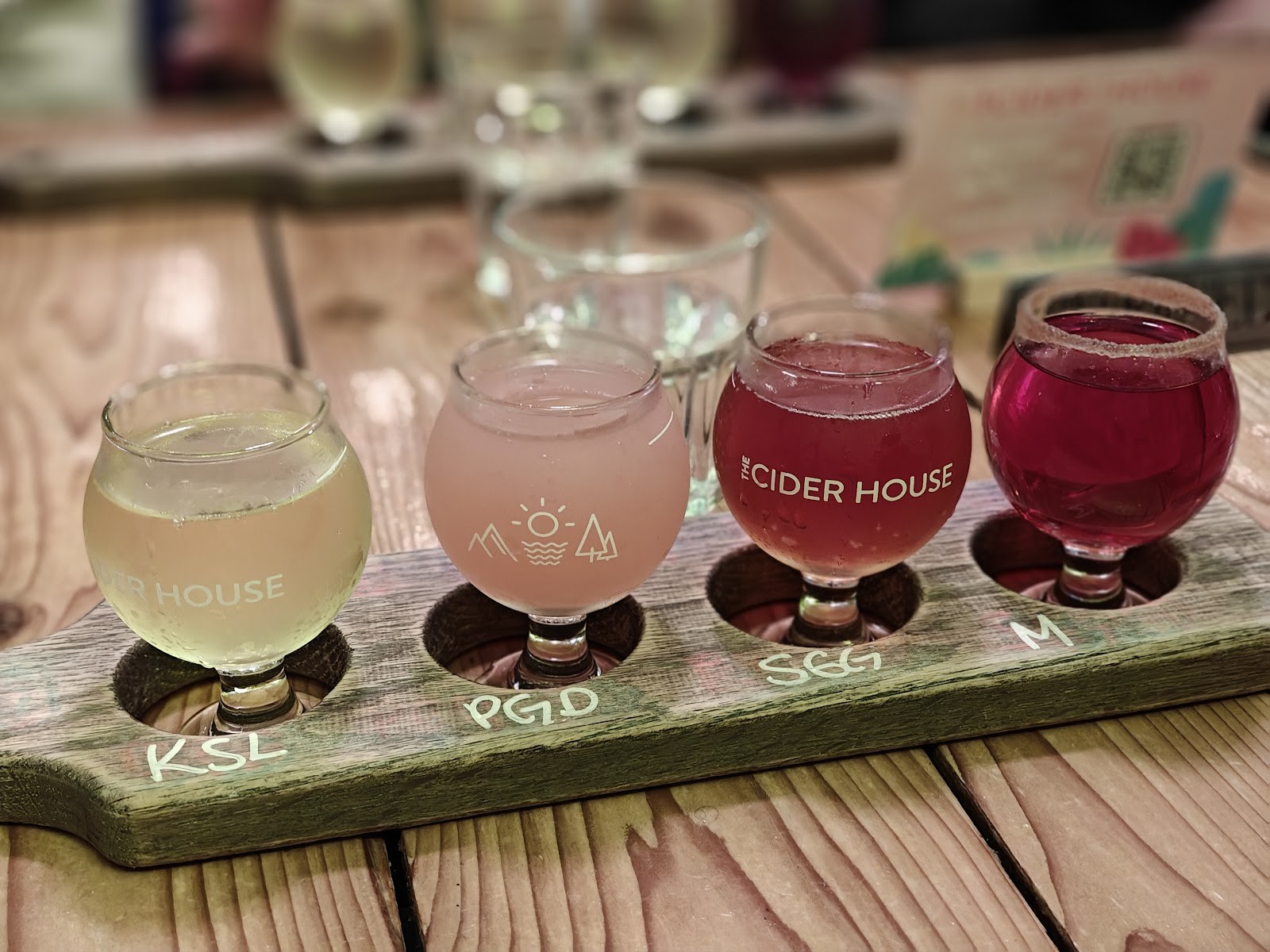 The Cider House: food & drinks