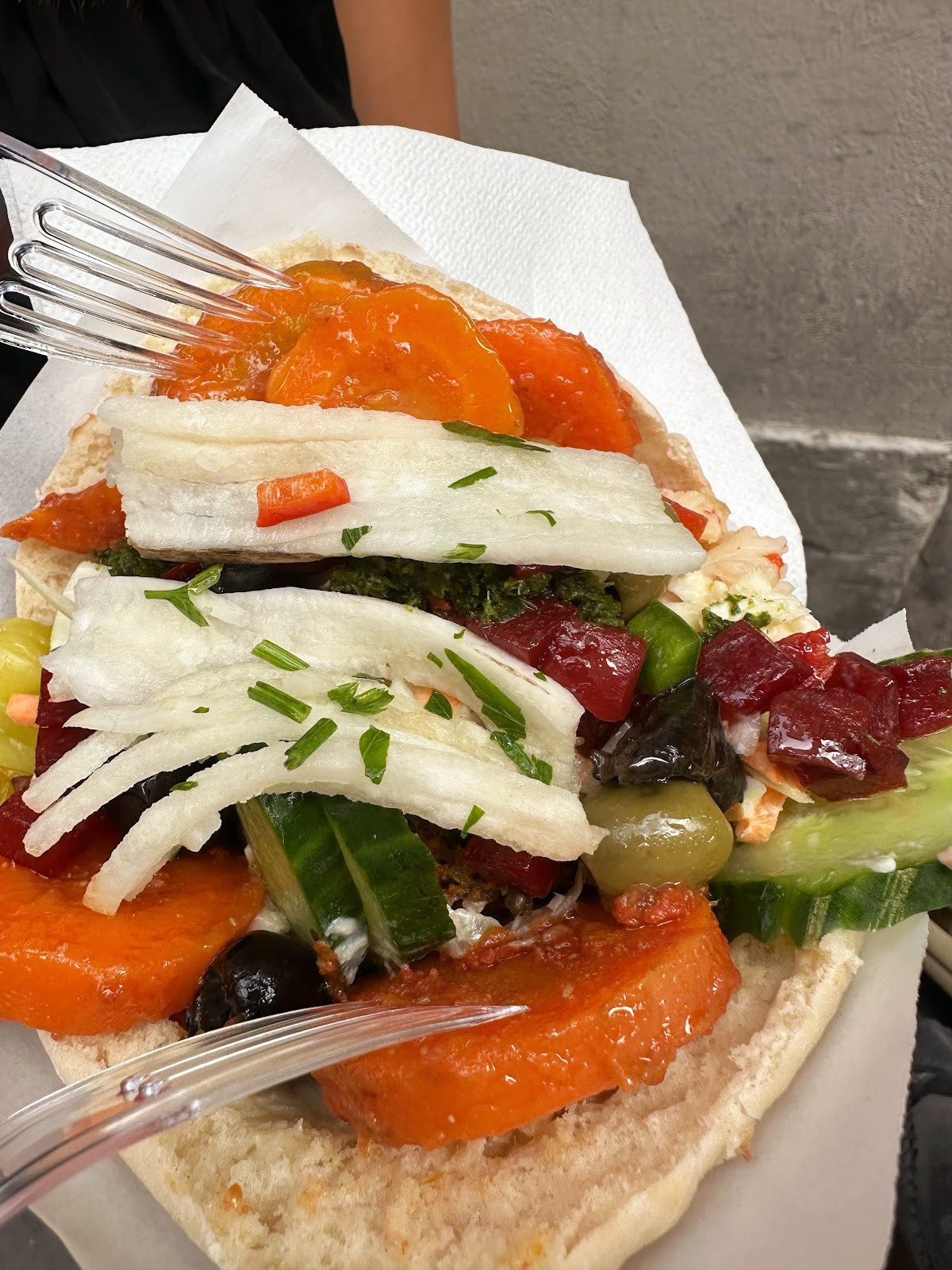 Maoz Falafel: food & drinks