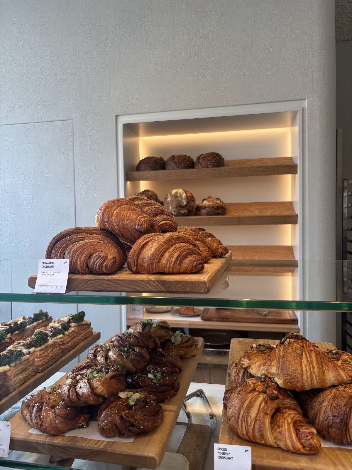 SAINT-JEAN Deli: food & drinks