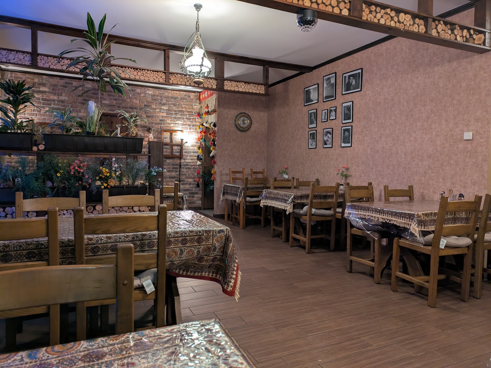Persia Restaurant: the place