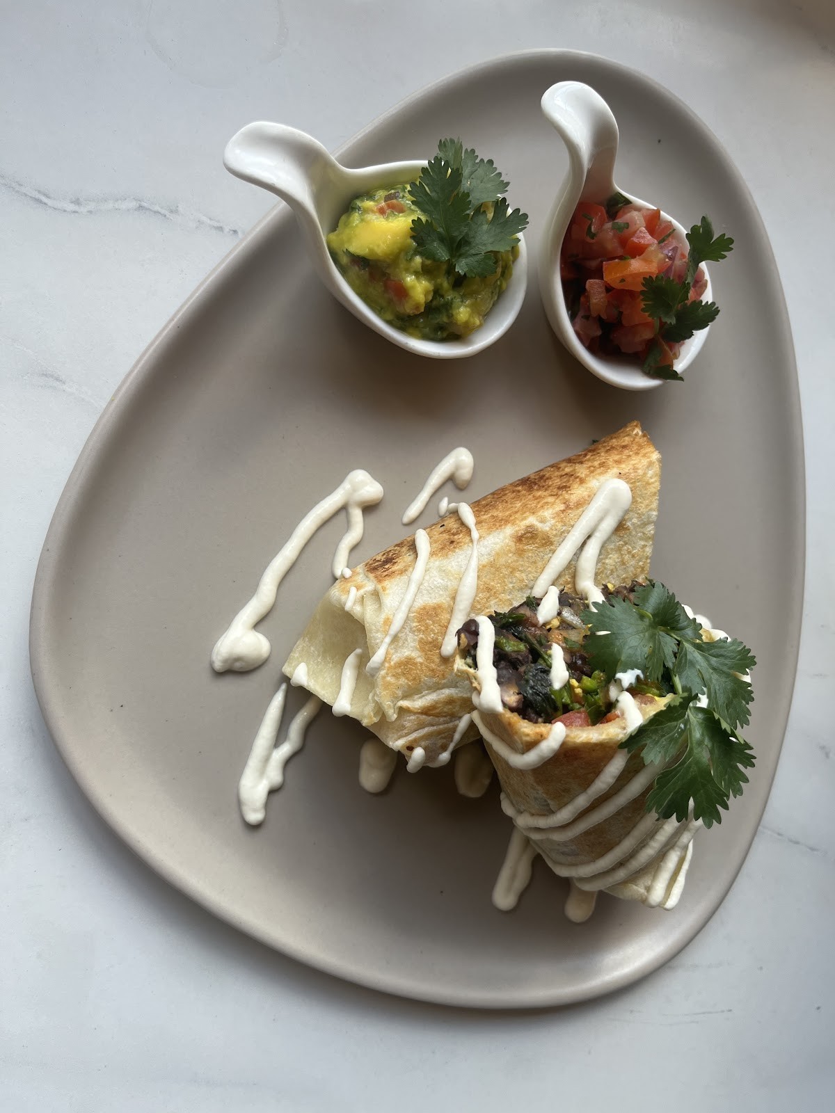 VIZZA: food & drinks