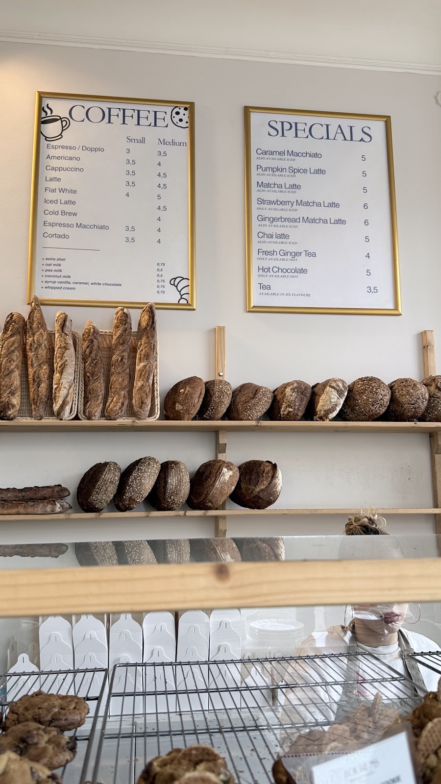 Lourens: food & drinks