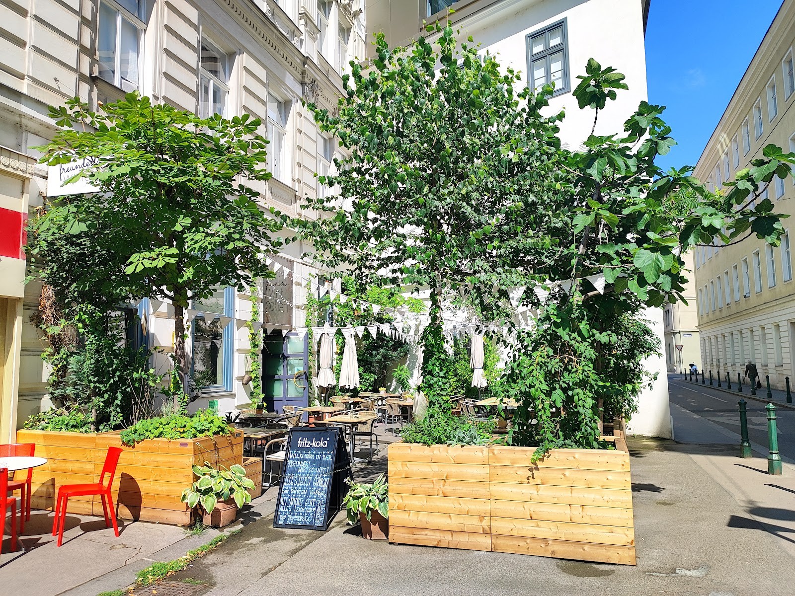 die freunderlwirtschaft wien: the place